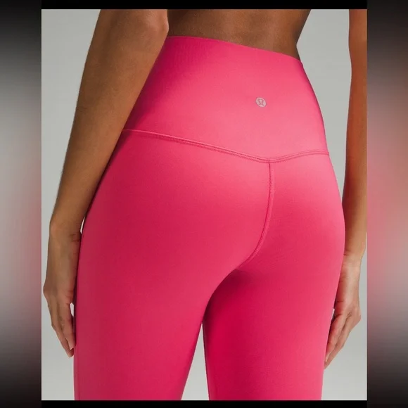 LULULEMON ALIGN HIGH RISE 23”CROP LEGGINGS GLAZE PINK COLOR SIZE 8 NWT - Picture 2 of 7